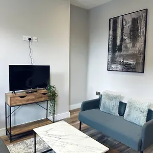 Apartment Stylish 2 Bedroom Belfast